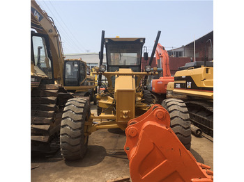 Grader CATERPILLAR 140K