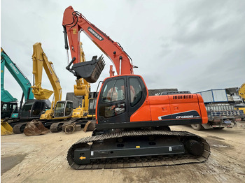 Crawler excavator DOOSAN DX225