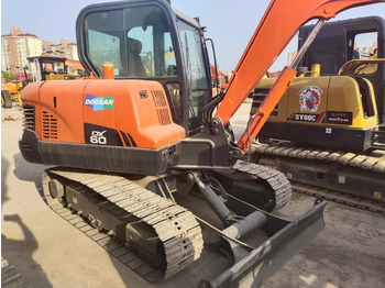 Mini excavator DOOSAN DX60: picture 1