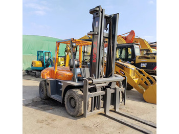 Diesel forklift TCM