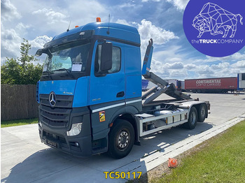 Container transporter/ Swap body truck MERCEDES-BENZ Actros 2645