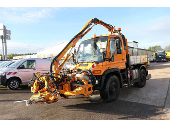 Tipper UNIMOG U400