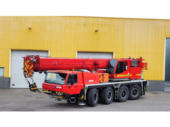 Mobile crane TADANO