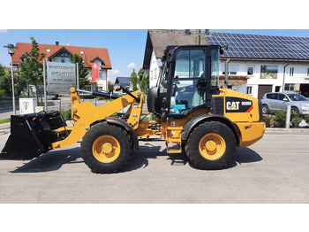 Wheel loader CATERPILLAR 908M