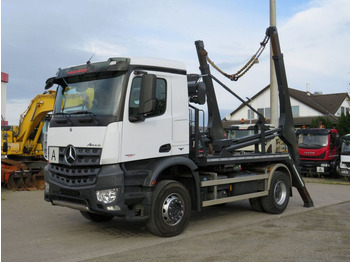 Skip loader truck MERCEDES-BENZ Actros 1840