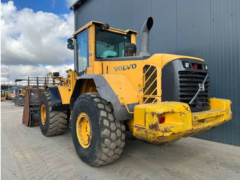 Wheel loader Volvo L120F: picture 2