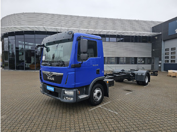 Cab chassis truck MAN TGL