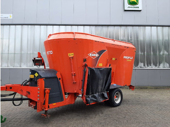 Forage mixer wagon KUHN