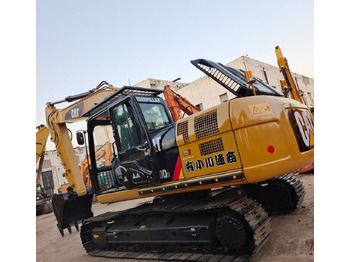 Crawler excavator CATERPILLAR 320D2