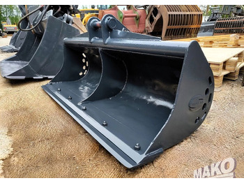 Excavator bucket STRICKLAND