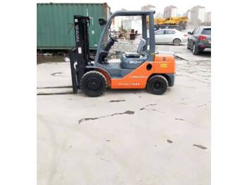 Forklift TOYOTA