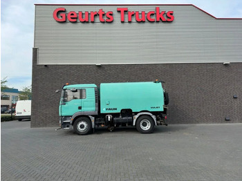 Road sweeper MAN TGM 18.240