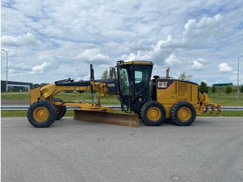 Grader CATERPILLAR 140M