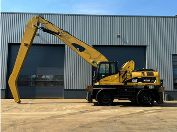 Excavator CATERPILLAR