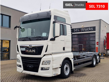 Container transporter/ Swap body truck MAN TGX 26.460