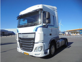 Tractor unit DAF XF 440