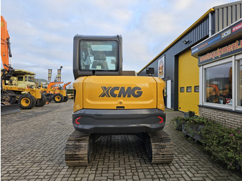 Mini excavator XCMG XE60GA: picture 4