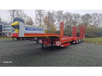 Low loader semi-trailer