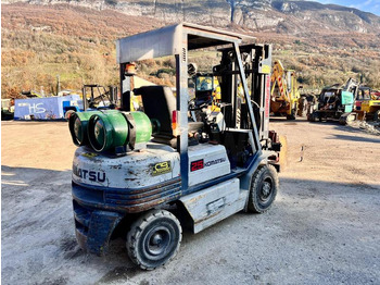 LPG forklift KOMATSU Chariot élévateur à gaz FG25T-11E (AVEC PINCE): picture 3