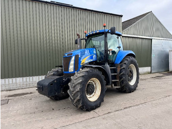 Farm tractor NEW HOLLAND T8000