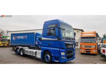 Container transporter/ Swap body truck MAN TGX 26.440