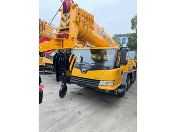 Mobile crane XCMG