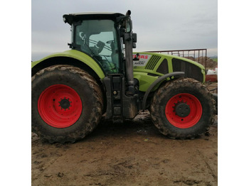 Farm tractor CLAAS Axion 940