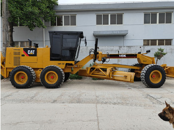 Grader CATERPILLAR 140K