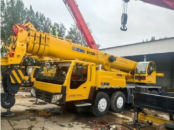 Mobile crane XCMG