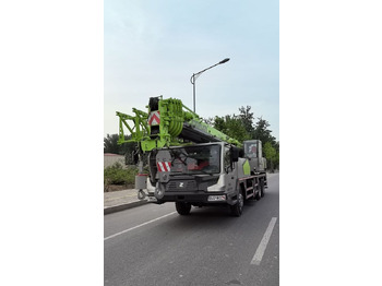 Mobile crane ZOOMLION