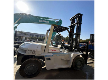 Diesel forklift TCM