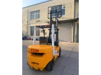 Diesel forklift Good Working Condition TCM Used FD30 Forklift diesel cheap used forklift 3 ton forklift for sale: picture 4