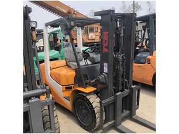 Diesel forklift TCM