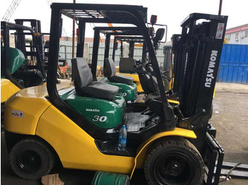 Diesel forklift second hand good condition Komatsu FD30 Forklift Cheap used 3ton forklift Komatsu warehouse machine on hot sale: picture 4