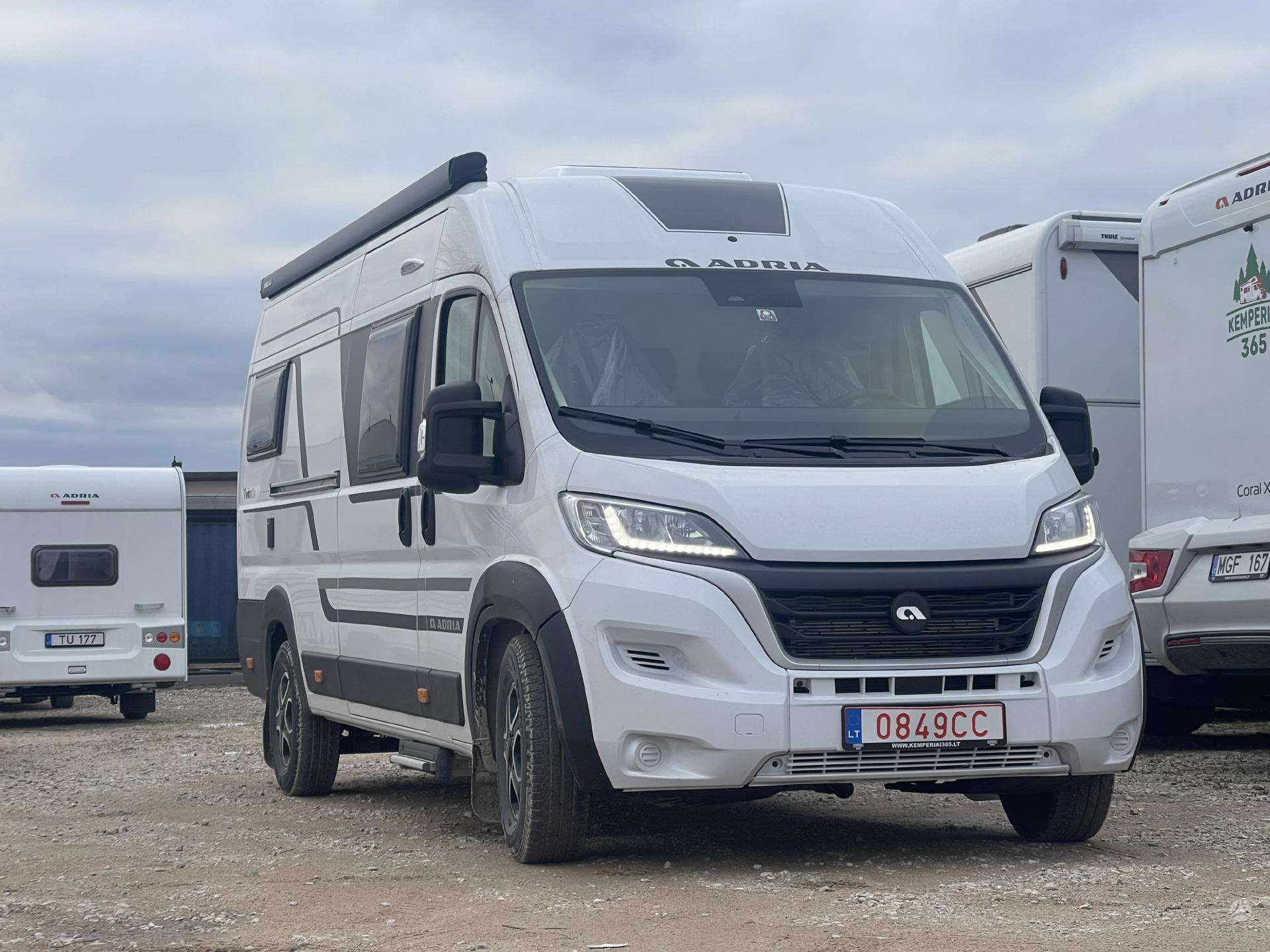 Camper van ADRIA Twin