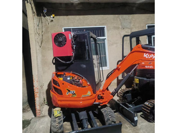 Mini excavator KUBOTA U20: picture 3