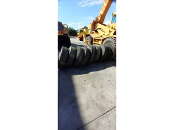 Tire for Construction machinery Bridgestone 13R22.5: picture 2