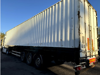 Closed box semi-trailer for transportation of textile SAMRO fourgon porte vêtement: picture 3