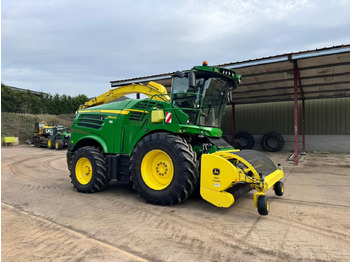 Forage harvester JOHN DEERE 8600