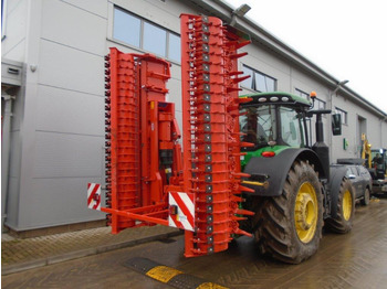 Soil tillage equipment KUHN