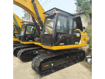 Crawler excavator CATERPILLAR 320D2L: picture 4