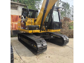 Crawler excavator CATERPILLAR 320D2L: picture 5