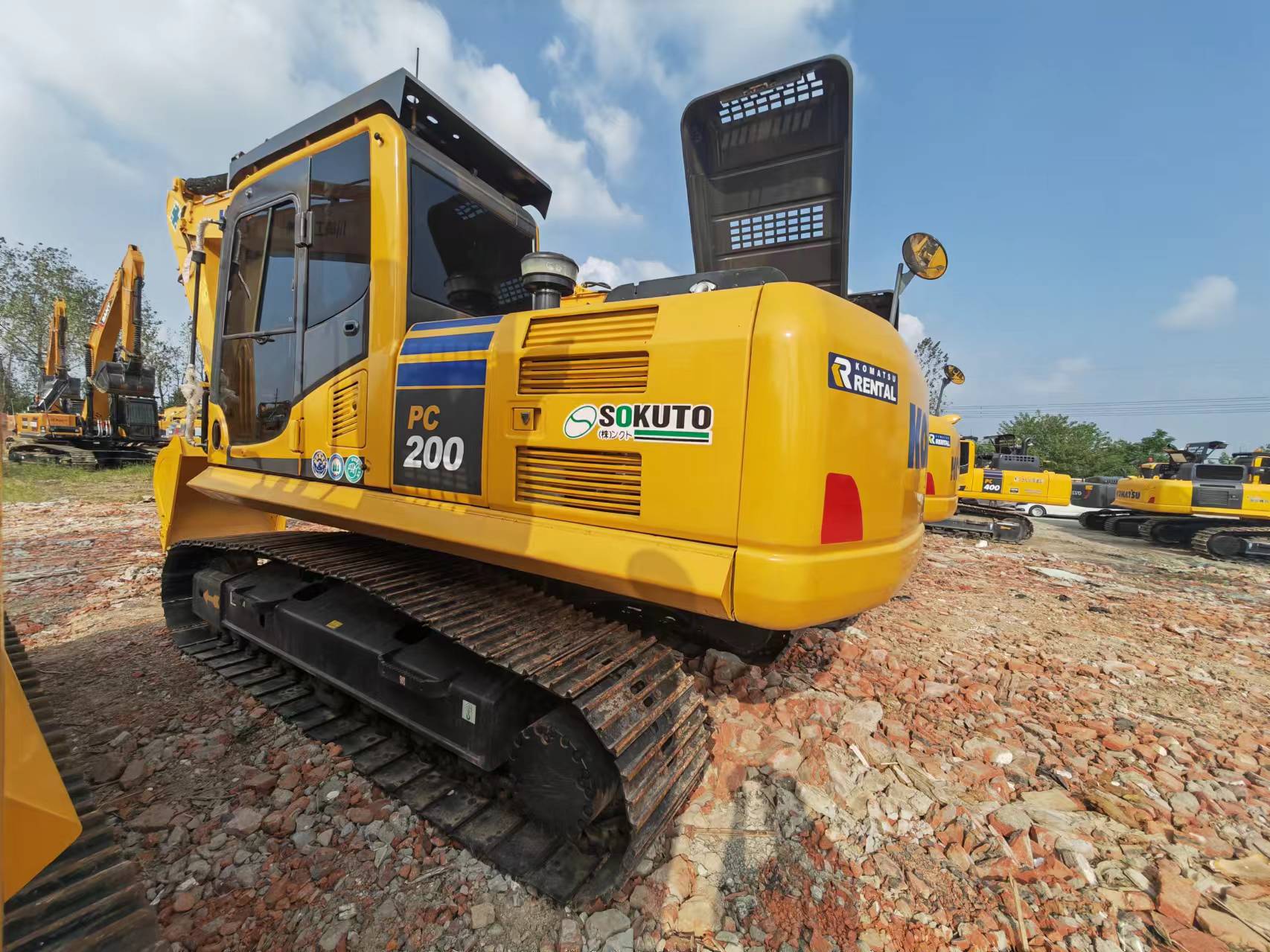 Crawler excavator KOMATSU PC200