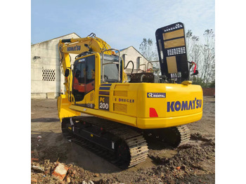 Crawler excavator KOMATSU PC200