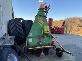 Hay and forage equipment