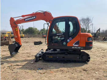 Mini excavator DOOSAN DX75