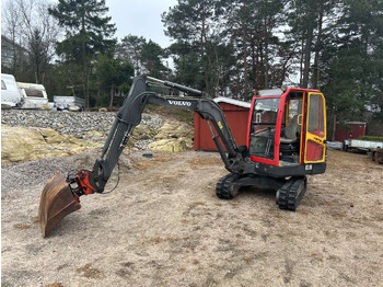 Mini excavator VOLVO EC35