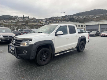 Car VOLKSWAGEN Amarok