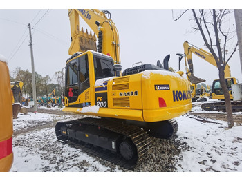 Crawler excavator Komatsu PC200-8: picture 5