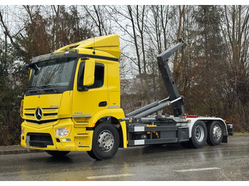 Hook lift truck MERCEDES-BENZ Antos 2543